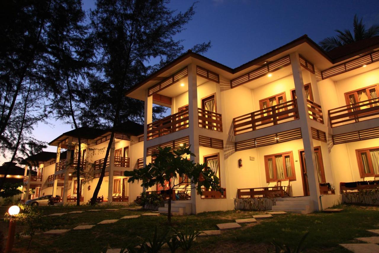 งาปาลี พาราไดซ์ โฮเทล Hotel Zi Phyu Kone ภายนอก รูปภาพ