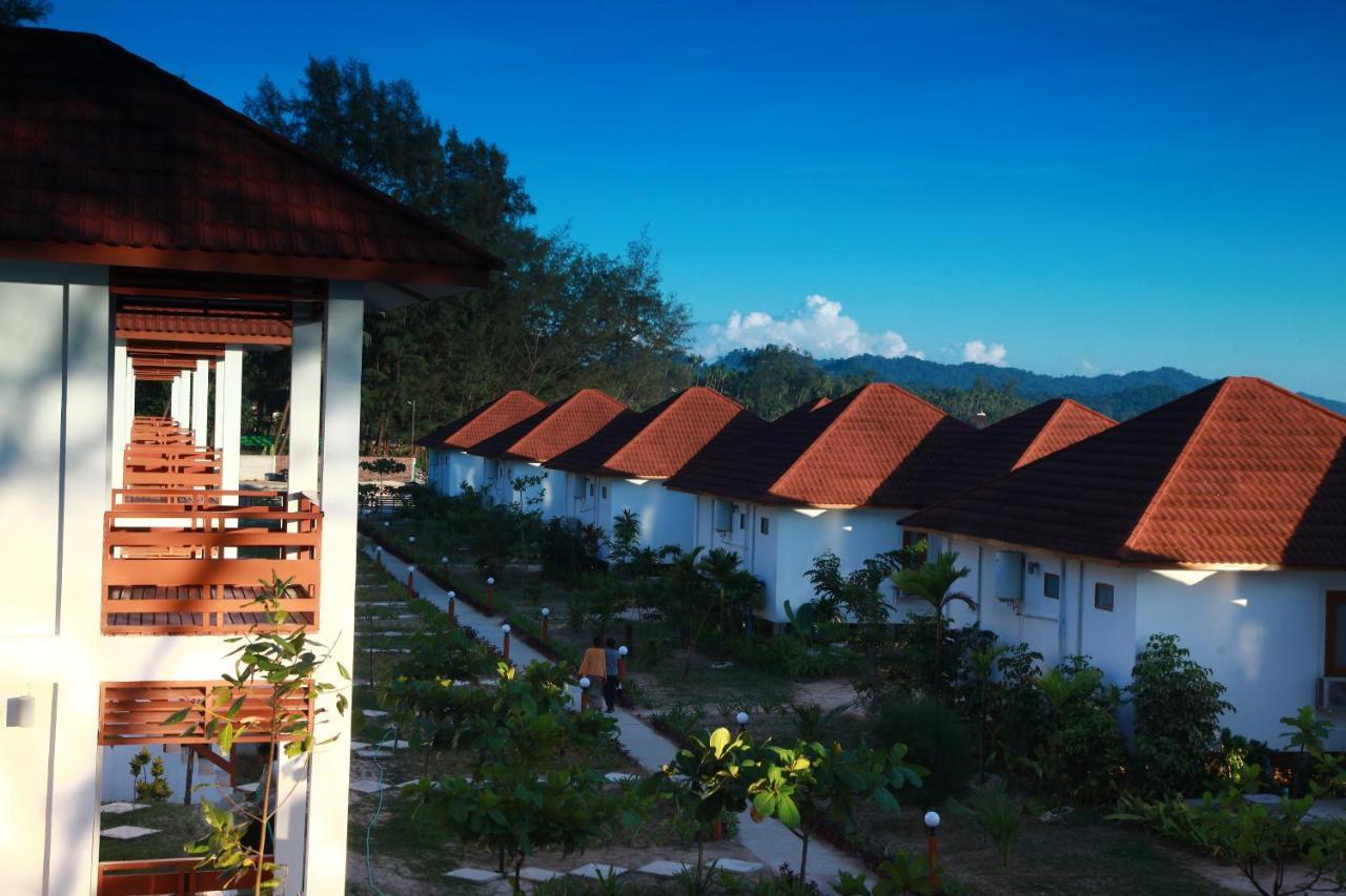 งาปาลี พาราไดซ์ โฮเทล Hotel Zi Phyu Kone ภายนอก รูปภาพ